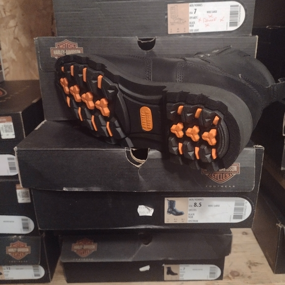 Men's Harley Davidson boots all leather Special Price $150. - Picture 3 of 3